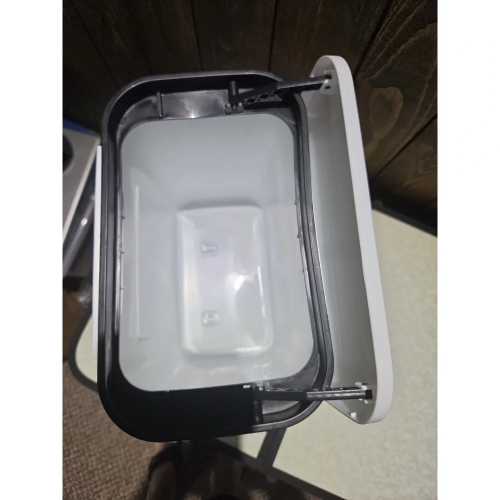 Countertop Compost Bin
